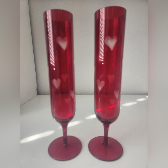 Pier 1 Vintage Etched Red Heart Champagne Flutes Set Of 2 - Picture 8 of 14